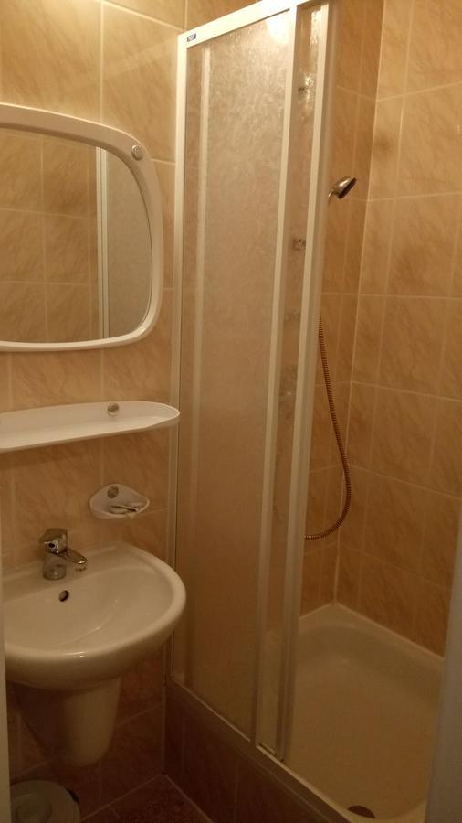 Hostel Dworek Osiecki Koral Osieki  Экстерьер фото