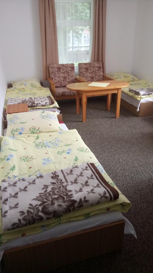 Hostel Dworek Osiecki Koral Osieki  Экстерьер фото