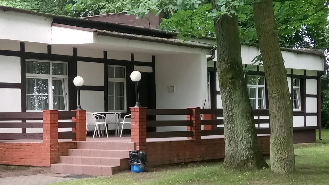 Hostel Dworek Osiecki Koral Osieki  Экстерьер фото