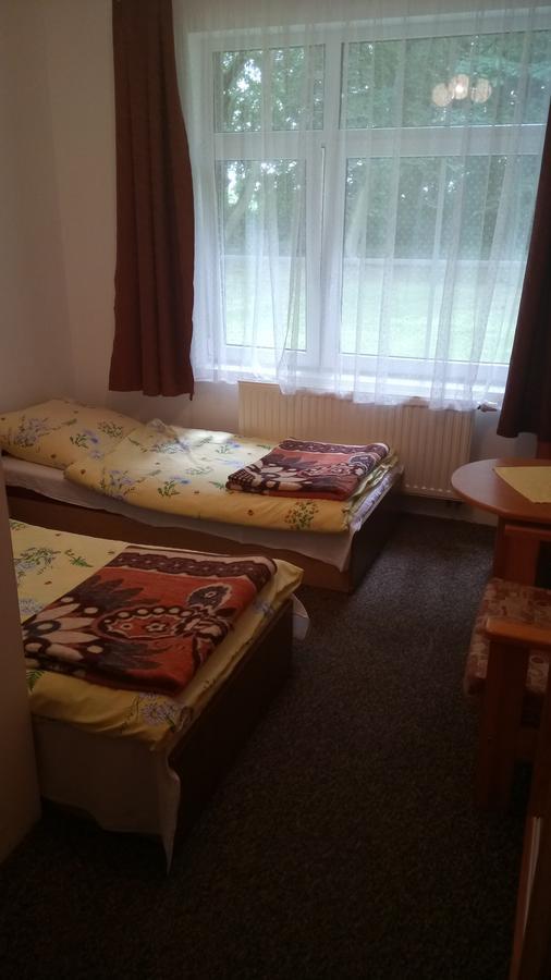 Hostel Dworek Osiecki Koral Osieki  Экстерьер фото