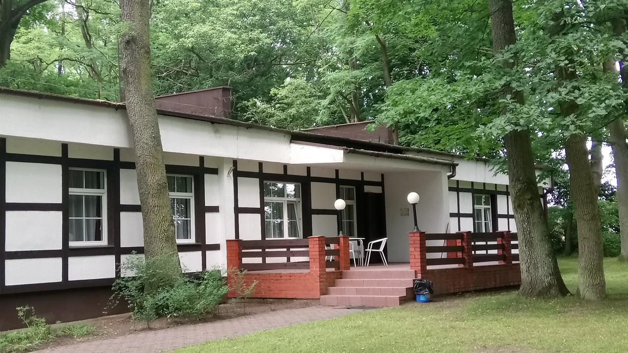 Hostel Dworek Osiecki Koral Osieki  Экстерьер фото
